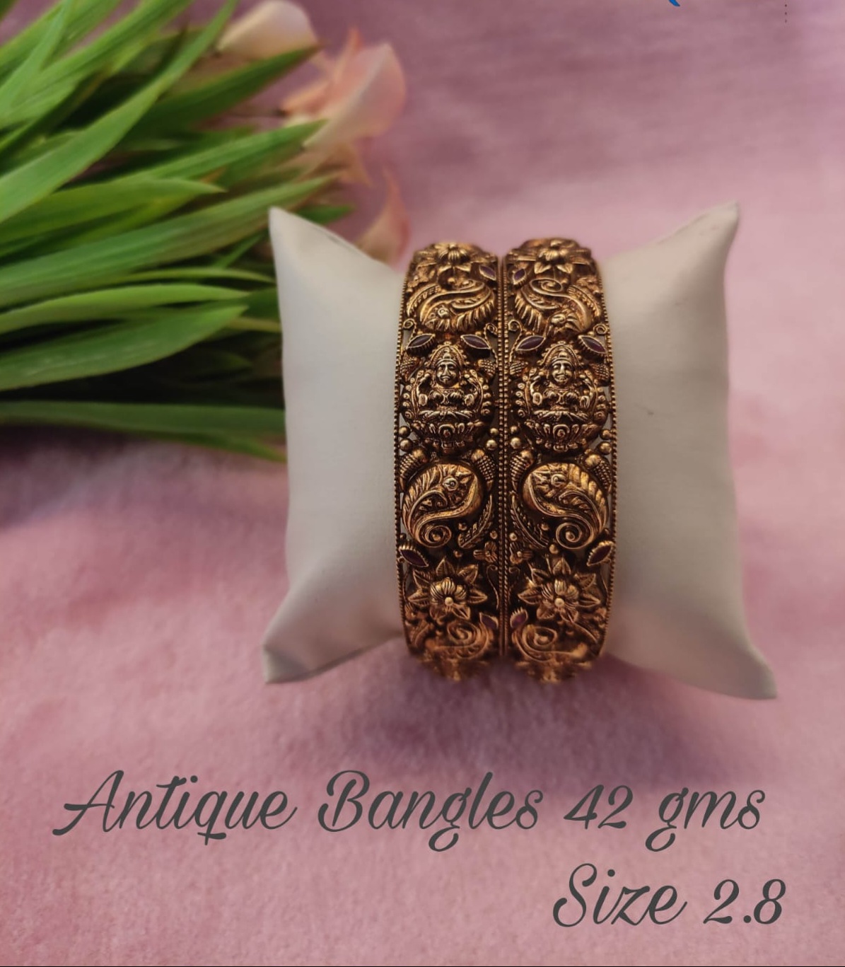 Antique bangle 6
