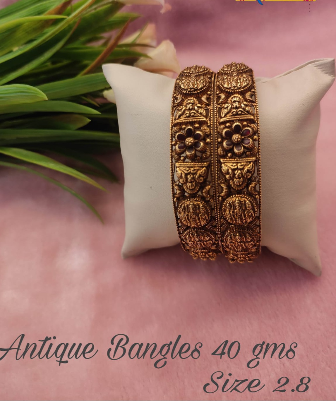 Antique bangle 1